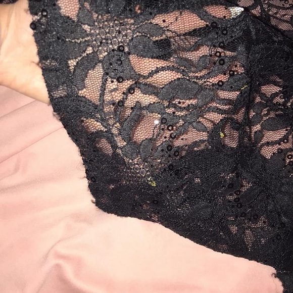 Prom Dress! Worn once! Size Small or 0! - Picture 8 of 8